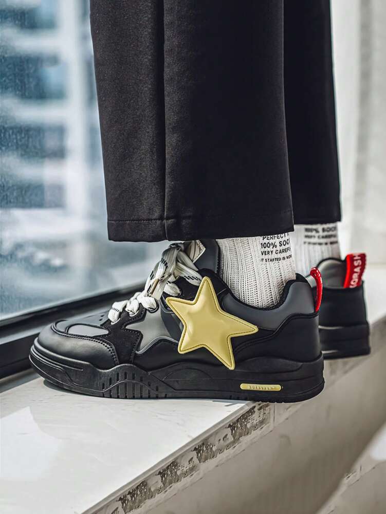 Men's Thick Soled Sneakers Autumn Winter 2025 Korean Style Casual Shoes Height Increase Breathable Lace Up Comfortable Teen Fashion