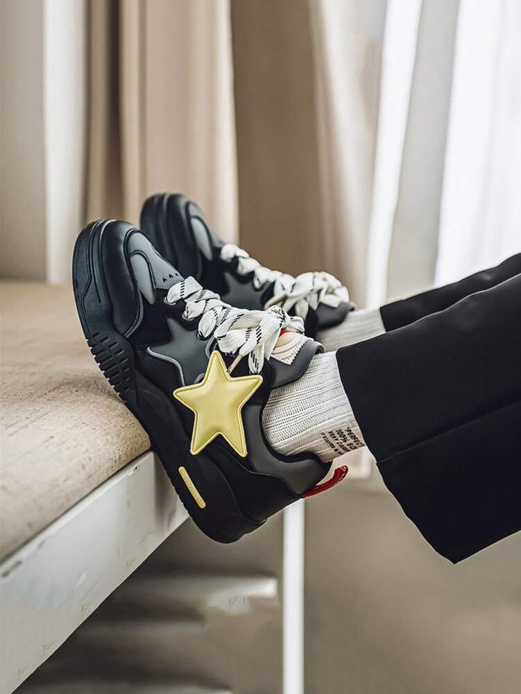 Men's Thick Soled Sneakers Autumn Winter 2025 Korean Style Casual Shoes Height Increase Breathable Lace Up Comfortable Teen Fashion