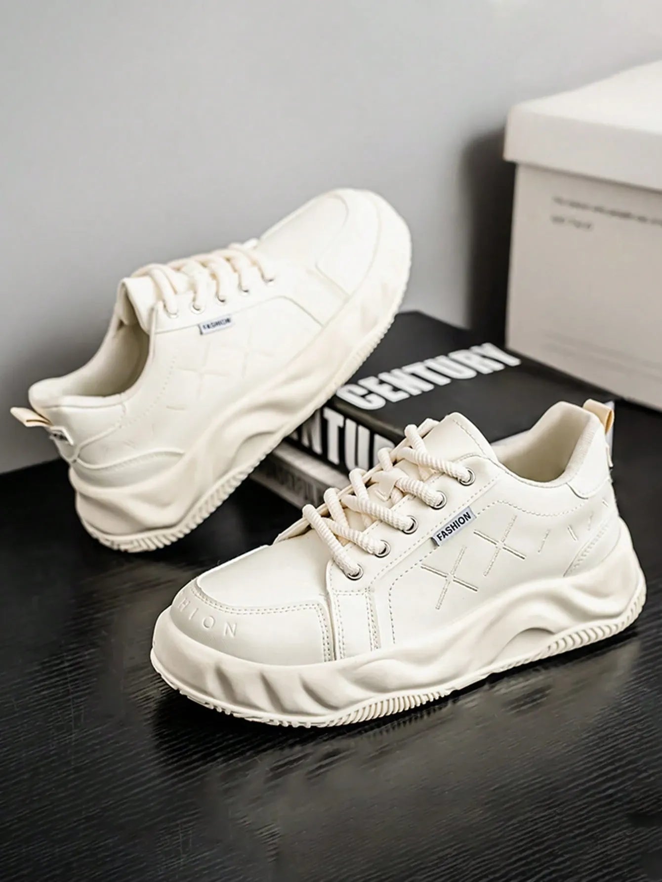 Men's Thick Sole Casual Sneakers Versatile Outdoor Wear Resistant Sports Shoes Comfortable Breathable Athletic Trainers Suitable All Seasons