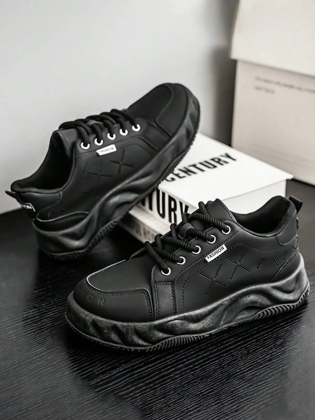 Men's Thick Sole Casual Sneakers Versatile Outdoor Wear Resistant Sports Shoes Comfortable Breathable Athletic Trainers Suitable All Seasons